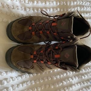 Columbia Buxton Peak Men’s Brown Hiking Boots 9.5